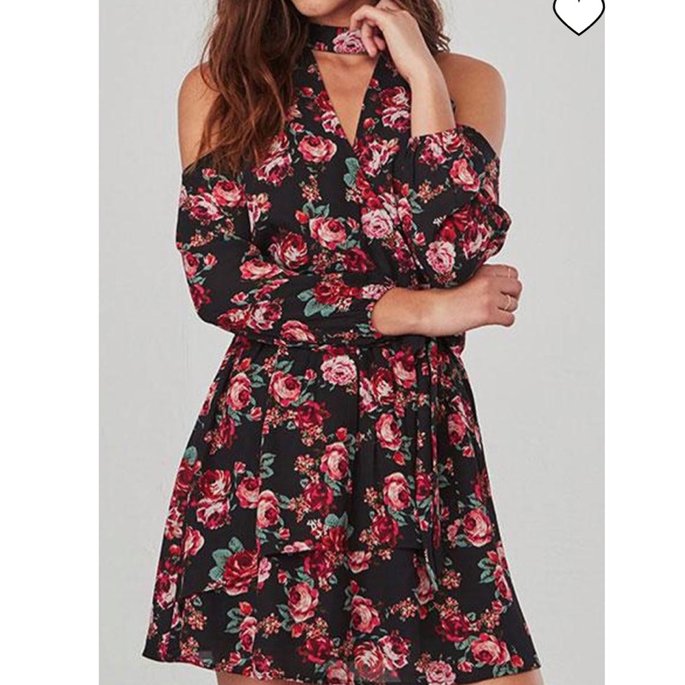 Jack by BB Dakota NWT Black with Roses Cold Shoulder Dress sz S